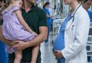 My ex walked into my ER with his injured daughter—then realized I was the doctor he left behind, seven months pregnant.
